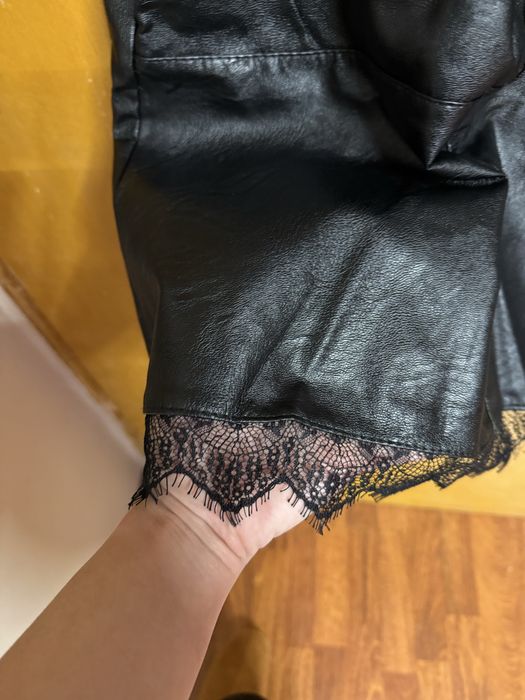 Рокли и кожена пола