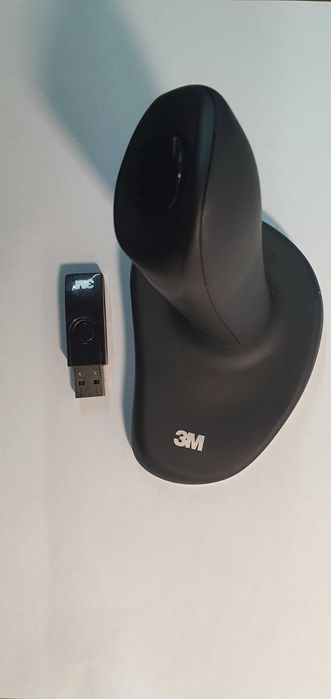 Mouse 3M Ergonomic , 3 butoane, Negru
