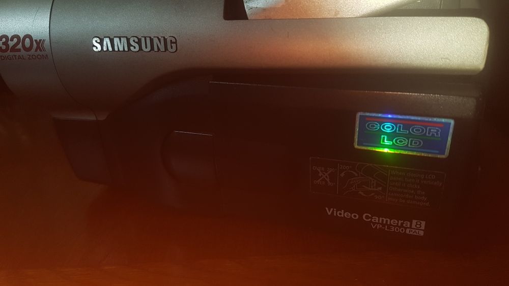 V8  Samsung camera
