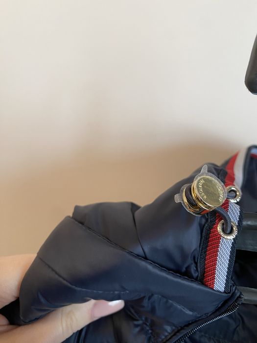 Geaca dama Tommy Hilfiger noua XS