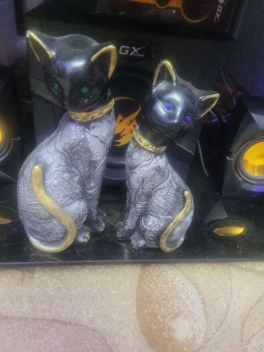 Продам статуэтки кошки