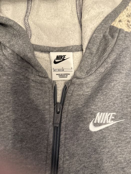 Vand trening complet Nike gri de baieti