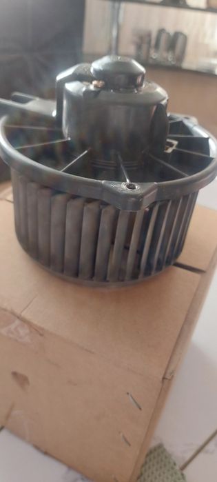 Продам вентилятор на печку в автомобиль