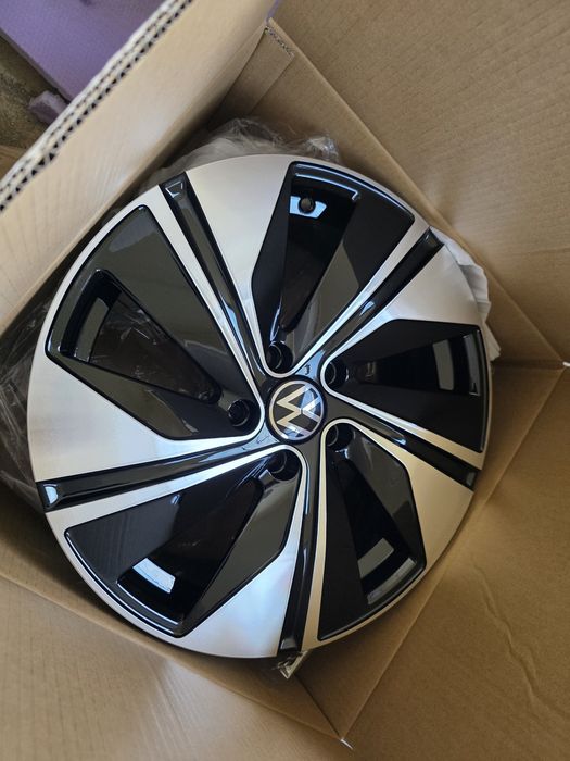 Jante de aliaj pentru vw pe 17 marca silver line