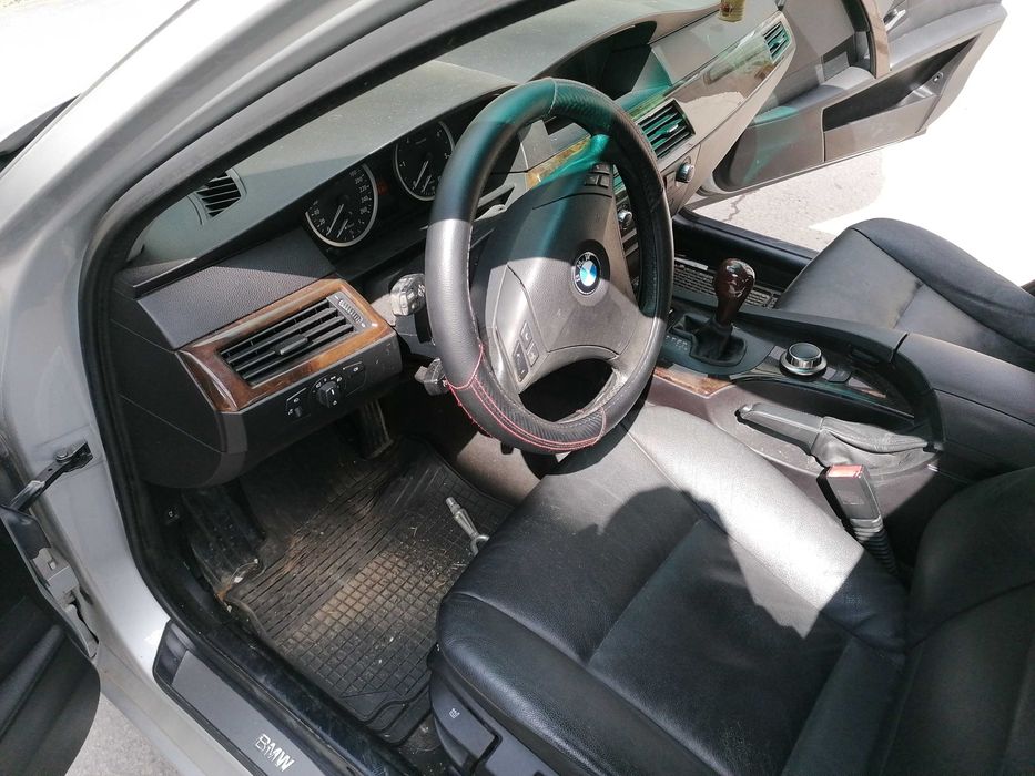 Plansa Bord Bmw E60 + Airbag + Modul calculator + Stalpi + Cotiera + Mocheta + Polita + Coloana directie + Oglinda + Macara Geam +  Praguri +