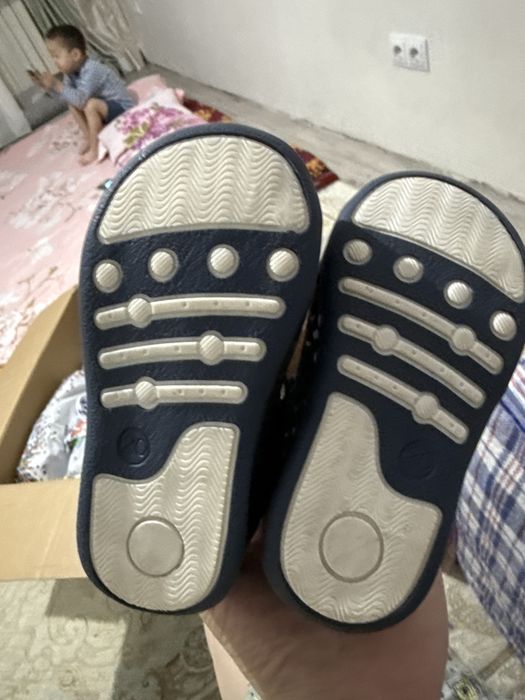 Продам сандали кожанный