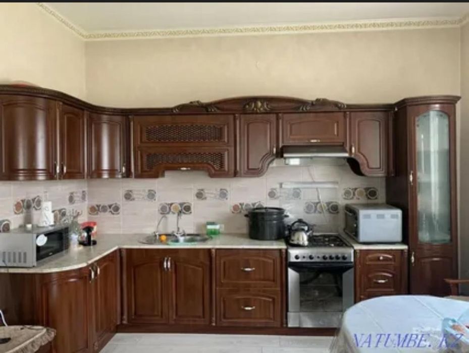 Кухонный гарнитура сатылады