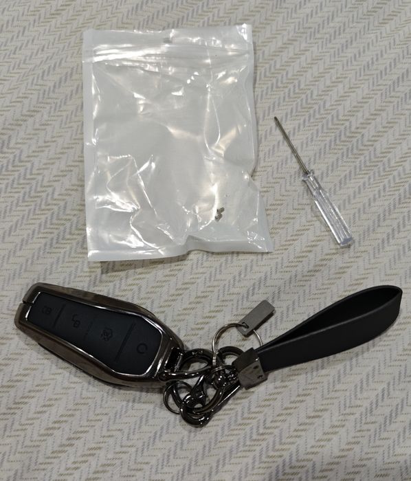 Продам чехол для ключа BYD