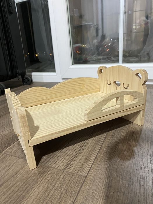 Кровать для куклы