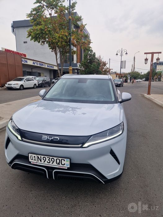 BYD Yuan Up sotiladi 2025 yil 30 ming yurgan