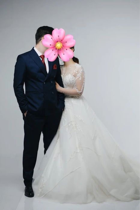 Продам свадебные платья