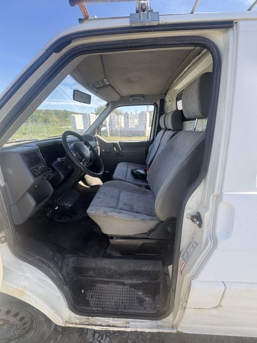 Pret FIX Volkswagen transporter t4 cititi descrierea va rog