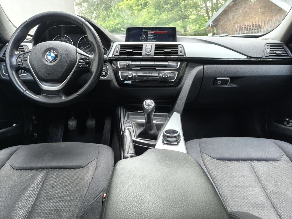 BMW   F30   318D