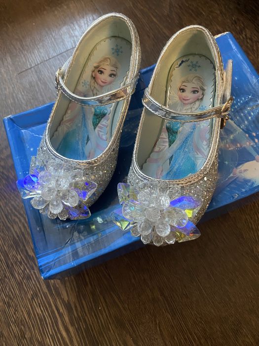 Продам Детские туфли