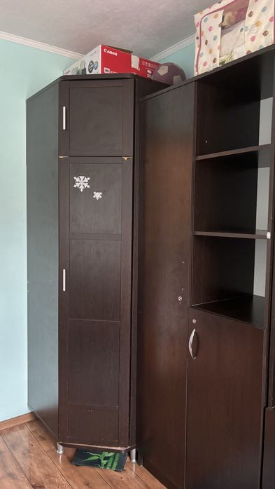 Срочно продам шкафы и кух. уголок