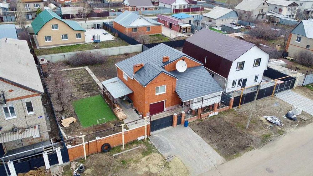 Дом, 188,6м², участок 8 сот.