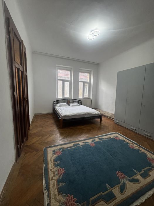 Inchiriez apartament 3 camere, zona Iosefin