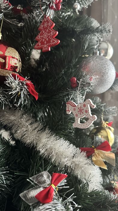 Продам елку