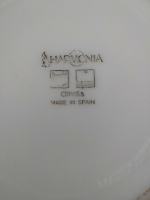 12 чинии от аркопал за основно хранене