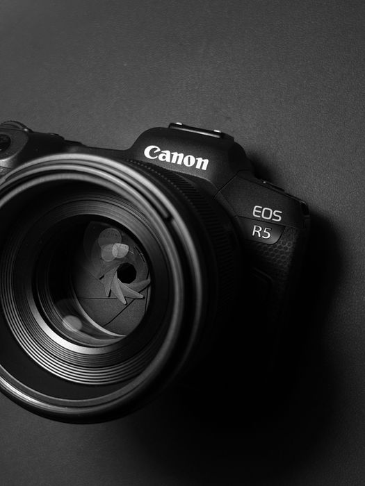 CANON R5 обьектив 45 mm