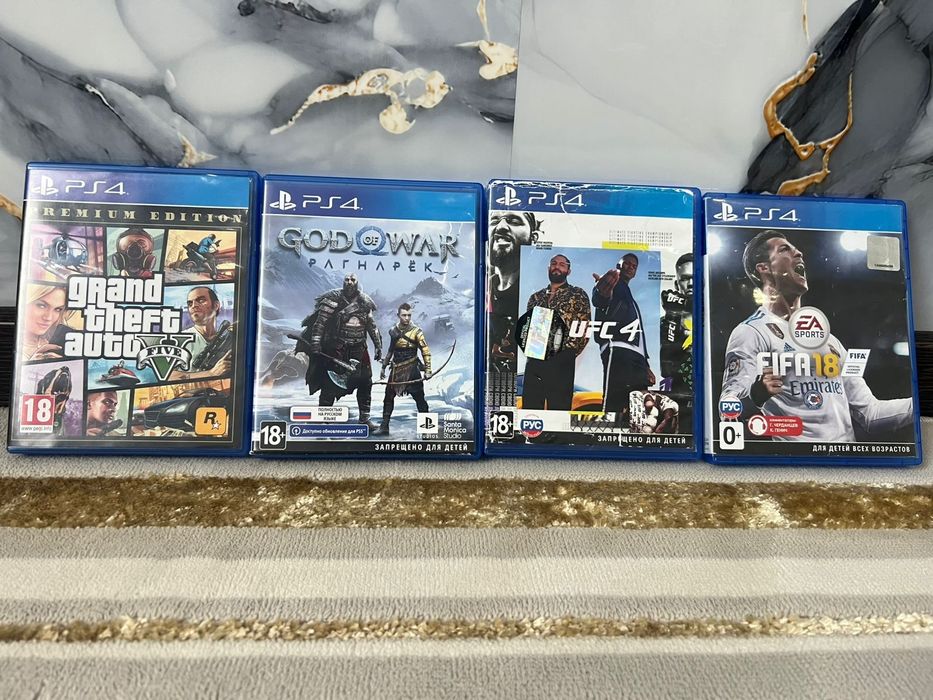 Срочно продам Play station 4 pro