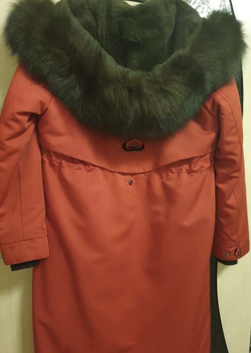 Продам парку в отличном состоянии