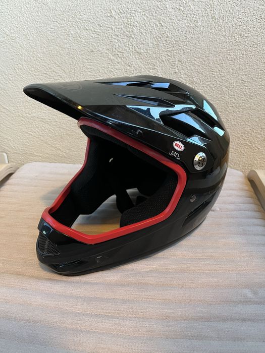 Каска за Downhill Bell (КАПАРИРАНА)