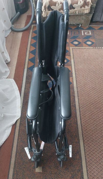 Инвалидная коляска