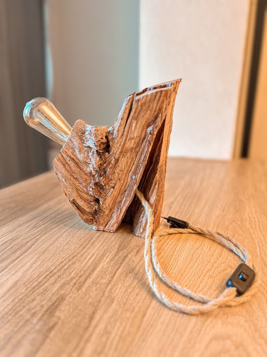 Lampa Artizanala Lemn natural prelucrata manual