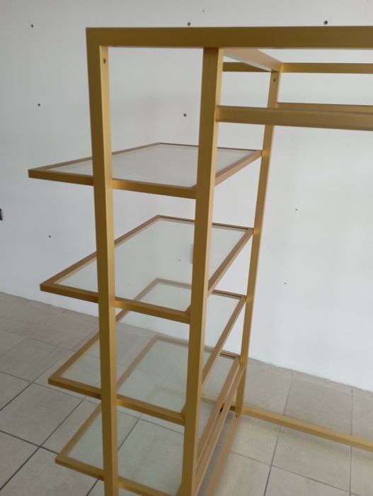 Луксозен Италиански стилаж.