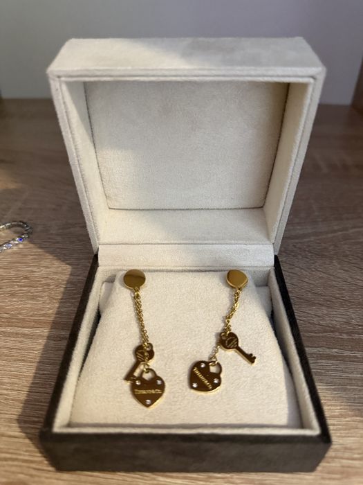 Cercei tiffany & co inimioară și cheie cu cristale micuțe