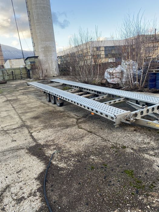 Inchiriere platforme