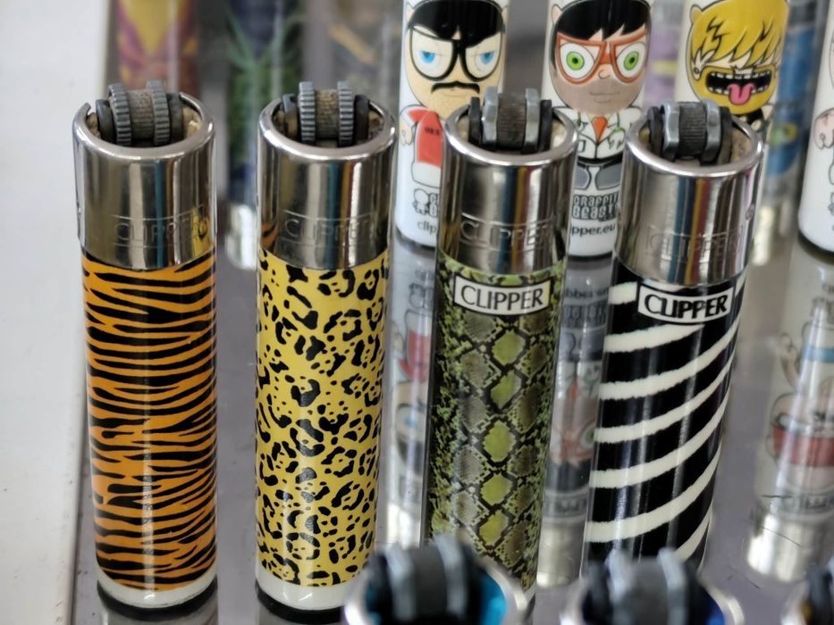 Големи запалки clipper