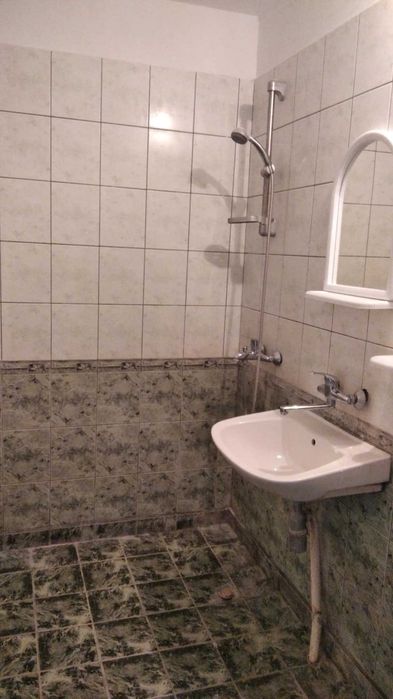 Дава се под наем Тристаен апартамент в Варна, Възраждане 1 - 90 кв.м за 600 € - Снимка #12