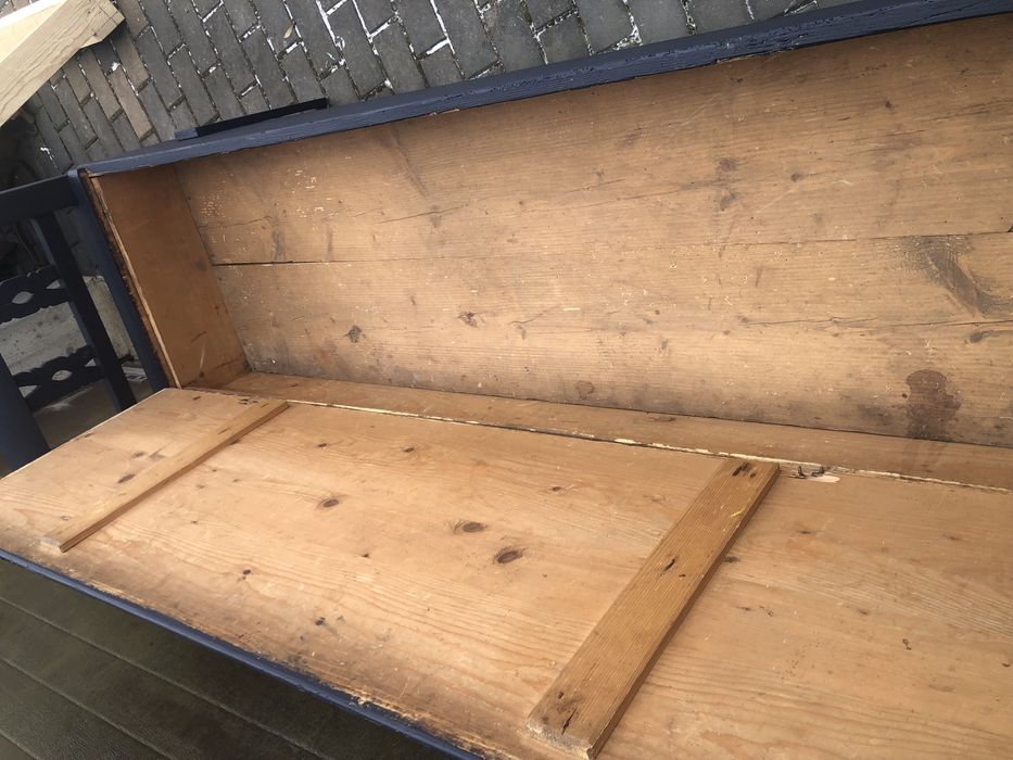 Bancă țărănească vechi