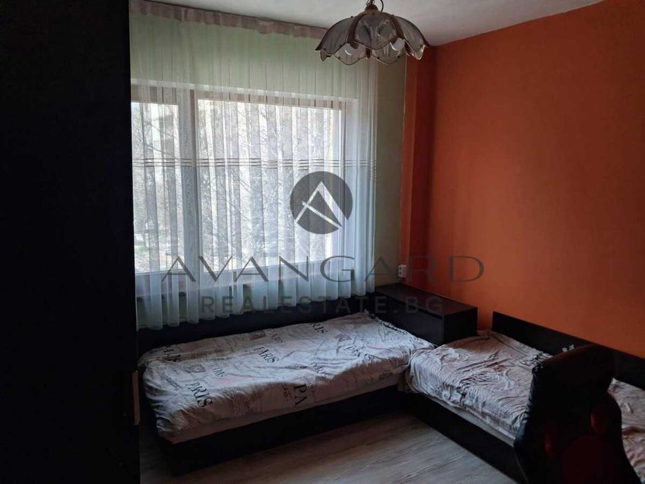 оф.25434 Тристаен р-т Хитър Петър