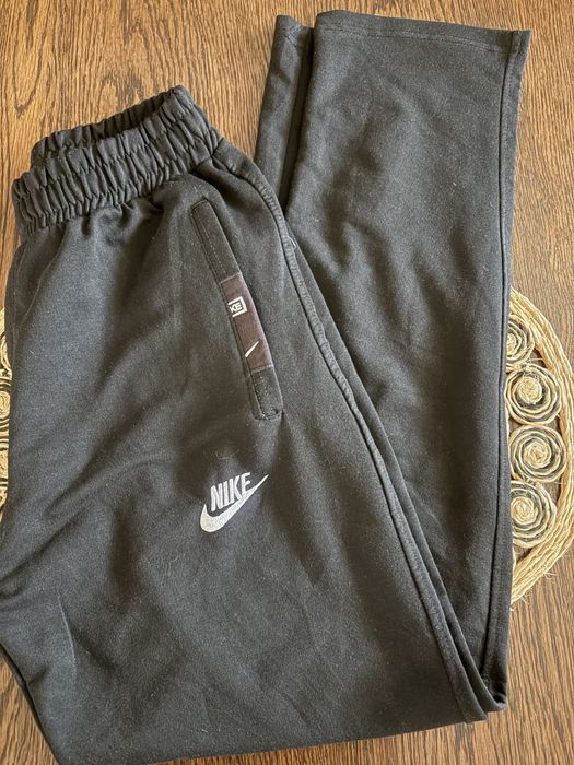 Pantaloni nike S