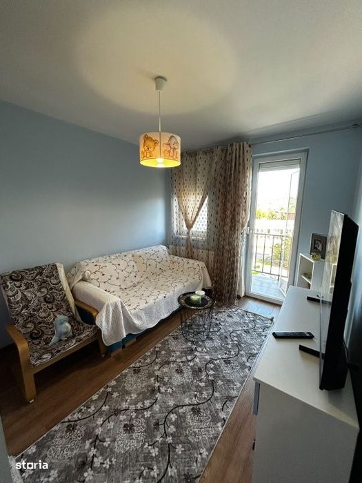 Apartament 2 camere transformat in 3, etaj 3 cu lift, zona Marasesti