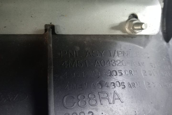 Plansa  bord 4M51A04320A Ford Focus a 2-a generatie