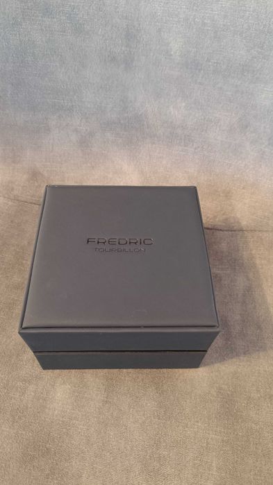 Vând ceas bărbătesc FREDRIC Harrison Collection, mecanism automatic