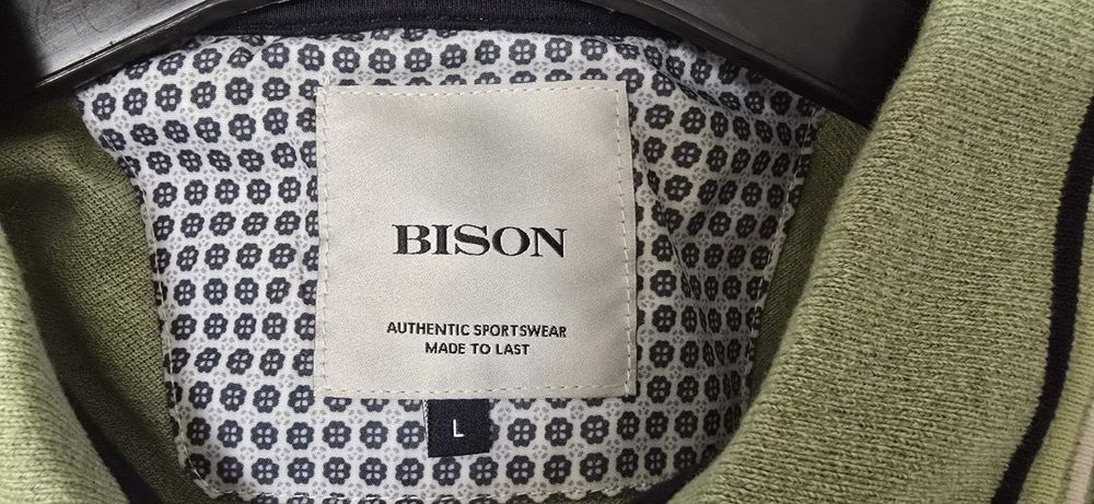 Нова.  Мъжка оригинална блузка.  BISON