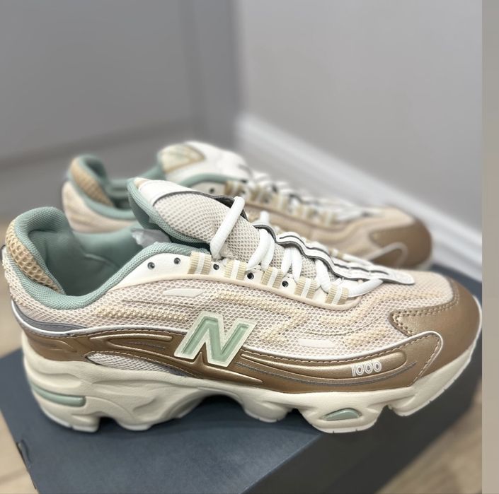 Продам новые new balance 1000