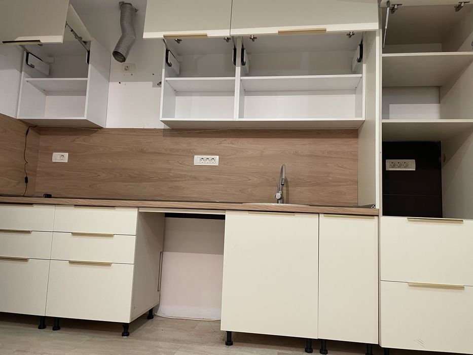 Mobila de bucatarie,facuta la comanda