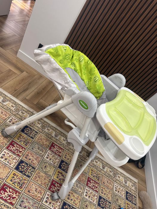 Продаю детский стул для кормление