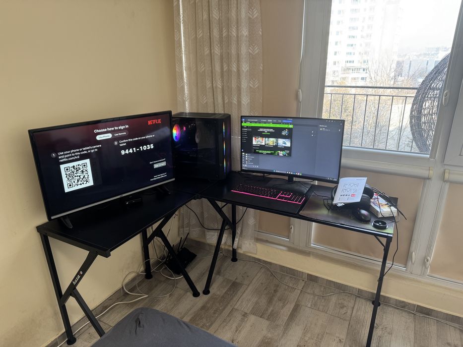 Gaming setup компютър, стол, слушалки, 2 мишки и клавиатула