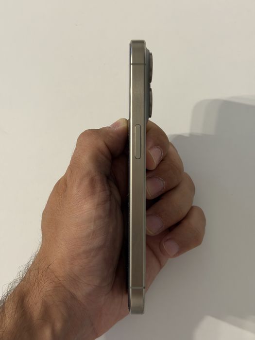 Iphone 15 Pro - 128 GB