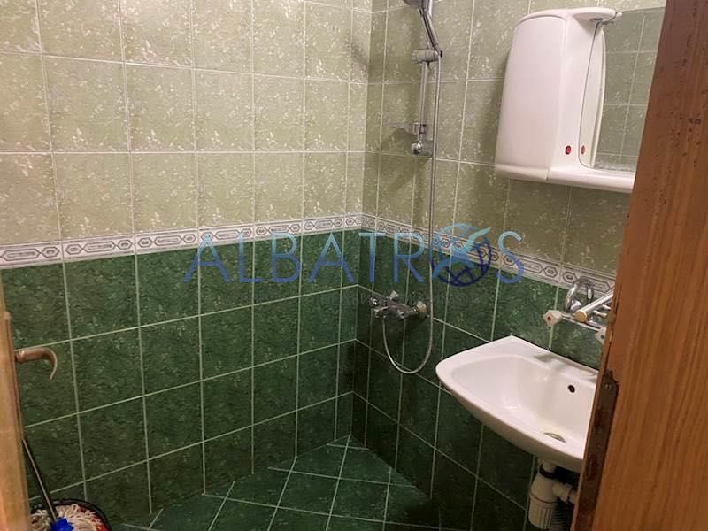 Продава се Многостаен апартамент в Аксаково - 150 кв.м за 866 €/кв.м - Снимка #5