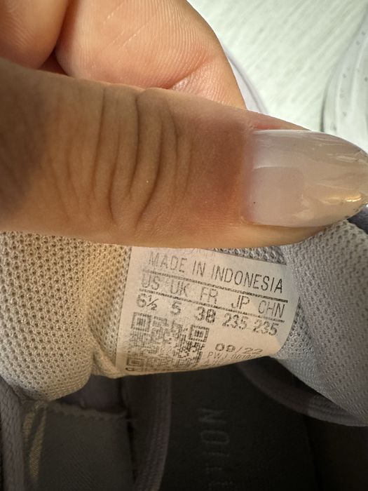 Маратонки Adidas