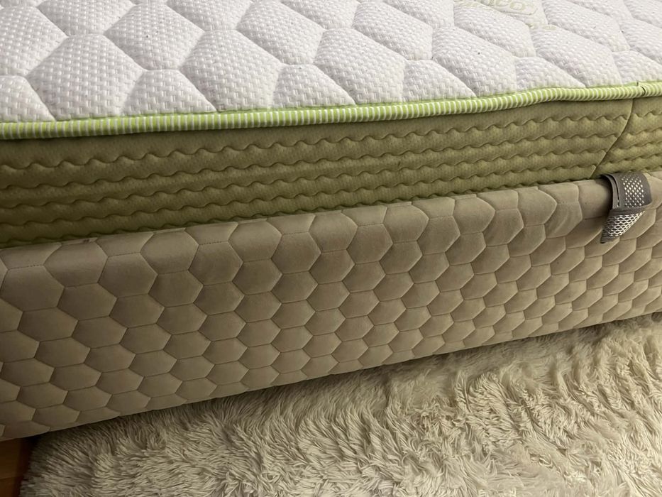 Pat cu saltea 160x200