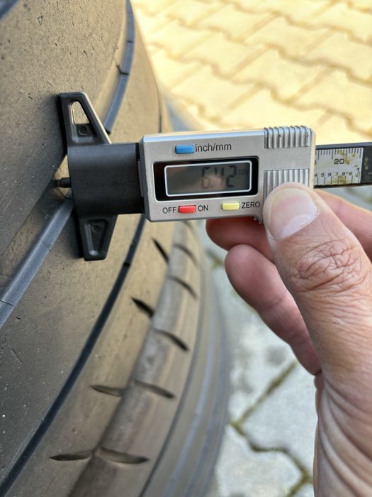 2 бр летни гуми Michelin 315/30/21 6мм грайфер